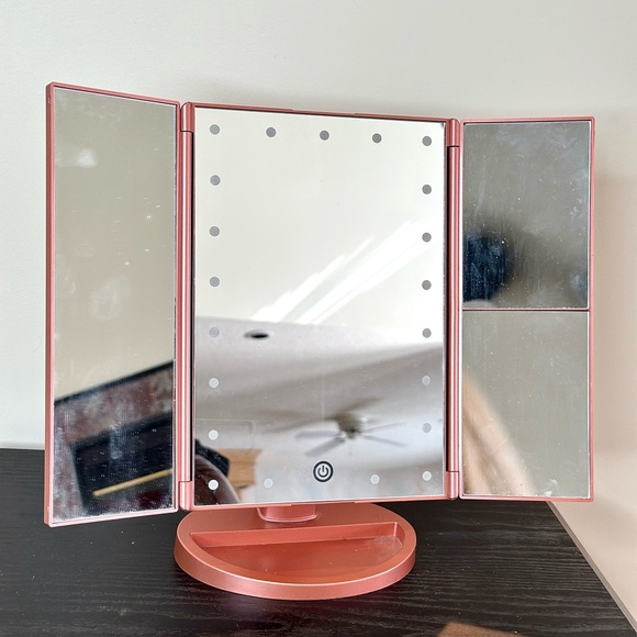 DeWEISN Rose Color Tri-Fold Vanity Mirror - Picture 6 of 12